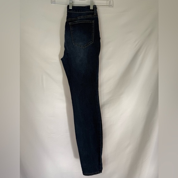 SO High Rise Skinny Distressed Jeans – Size 7/28W - Picture 4 of 5